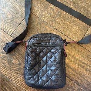 Metro Crossbody